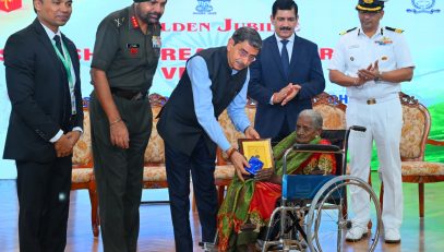 Thiru. R.N. Ravi, Hon'ble Governor of Tamil Nadu felicitated the Chakra Awardees and Veer Naris at the Golden Jubilee of SPARSH Outreach Programme organised by Controller of Defence Accounts, Chennai at Vellore Institute of Technology, Vellore district - 21.12.2024. Lieutenant General Karanbir Singh Brar, AVSM, GOC, Dakshin Bharat Area, Dr. Mayank Sharma, IDAS., Special Controller General of Defence Accounts, New Delhi, Thiru. T. Jayaseelan, IDAS., Controller of Defence Accounts, Chennai, Thiru. D. Dinakaran, DIG, Indian Coast Guard and other dignitaries were present.