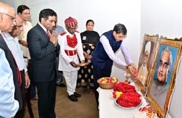 Thiru. R.N. Ravi, Hon'ble Governor of Tamil Nadu, paid floral tributes to the portrait of Pandit Madan Mohan Malaviya and Atal Bihari Vajpayee on the occasion of their birth anniversary at The Malaviya Jayanthi Celebrations and The Inaugural of Youth4Nation Tamilnadu & Puducherry Chapter at IIT Madras, Chennai on 25.12.2024.