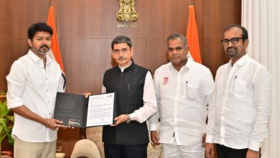 Thiru.Vijay, President, Tamilaga Vettri Kazhagam, met Thiru.R.N.Ravi, Hon'ble Governor of Tamil Nadu, at Raj Bhavan, Chennai on 28.12.2024 and presented a memorandum.