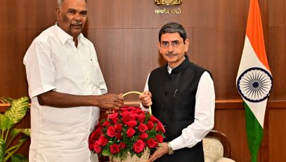 Thiru.M.Appavu, Hon’ble Speaker, Tamil Nadu Legislative Assembly, extended invitation to Thiru.R.N.Ravi, Hon’ble Governor of Tamil Nadu, at Raj Bhavan, Chennai on 03.01.2025 to deliver Governor’s address in the Legislative Assembly.