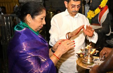 On the auspicious occasion of Thaipoosam, Thiru. R.N.Ravi, Hon’ble Governor of Tamil Nadu and Tmt. Laxmi Ravi, First Lady of Tamil Nadu, had a soulful darshan of Lord Murugan at Arulmigu Vadapalani Andavar Temple in Chennai - 11.02.2025. Hon’ble Governor prayed for the happiness, prosperity and well-being of the people of Tamil Nadu and for the glory of Bharat Mata.