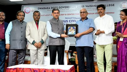 Thiru. R.N. Ravi, Hon'ble Governor of Tamil Nadu, felicitated Dr. S.Kalyanaraman, Director, Saraswati Foundation, with Life time achiever award at the National Conference on Indus Civilization: It’s Culture & People – Archeological Insights at D.G. Vaishnav College, Arumbakkam, Chennai - 03.03.2025.