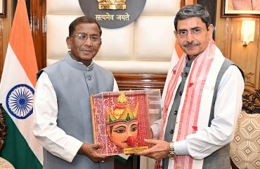 Thiru.R.N.Ravi, Hon'ble Governor of Tamil Nadu, called on Thiru.Lakshman Prasad Acharya, Hon'ble Governor of Assam, at Raj Bhavan, Assam - 16.03.2025.