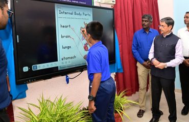 Thiru. R.N.Ravi, Hon'ble Governor of Tamil Nadu, Inaugurated the World Autism Awareness Day on the theme of ‘Advancing Neurodiversity and the Unsustainable Development Goals (SDGS) at National Institute for Empowerment of Persons with Multiple Disabilities (NIEPMD), Muttukadu, Chennai - 02.04.2025. He visited various departments and activities of NIEPMD and interacted with the students and teachers.