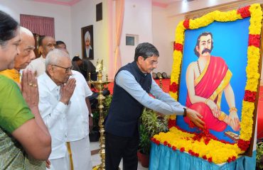 Thiru. R.N.Ravi, Hon'ble Governor of Tamil Nadu along with eminent dignitaries, paid floral tributes to the portrait of Kavichakravarthy Kamban at the Kamba Chiththiram Vizha - A Celebration of Kambar and Raman at Bharathiar Mandapam, Raj Bhavan, Chennai - 05.04.2025.