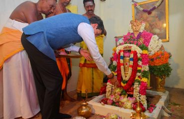 Thiru. R.N.Ravi, Hon'ble Governor of Tamil Nadu visited Kamban Arut Koil and paid floral tributes to Kavichakravarthy Kamban and offered his sincere prayers at Kamban Temple, Nattarasankottai, Sivaganga District - 12.04.2025