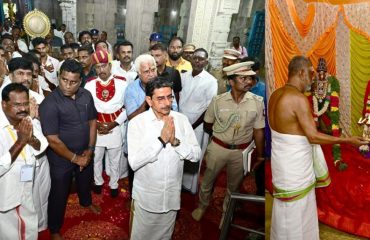 Thiru. R.N.Ravi, Hon'ble Governor of Tamil Nadu visited Sri Arulmigu Swarna Moortheeswarar Temple and offered his sincere prayers at Sri Arulmigu Swarna Moortheeswarar Temple, Kandadevi, Devakottai, Sivaganga District - 22.05.2025