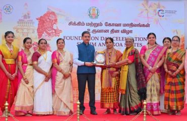 Thiru. R.N. Ravi, Hon'ble Governor of Tamil Nadu felicitated the cultural artists for their spectacular folk dance performance of Sorathi Tamang Selo (Sikkim) and dance drama of depicting their various migratory movements across Bharat (Goa) on the occasion of the Sikkim and Goa State Foundation Day Celebration held at Raj Bhavan, Chennai - 28.05.2025