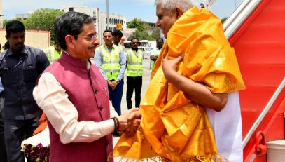 Thiru. Jagdeep Dhankhar, Hon’ble Vice President of India, was warmly welcomed by Thiru.R.N.Ravi, Hon’ble Governor of Tamil Nadu, at Chennai Airport - 15.06.2025.