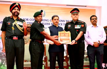 Thiru. R.N.Ravi, Hon'ble Governor of Tamil Nadu honoured the 16 Madras, 35 Field Regiment, Ordnance Depot Avadi and 65 Company Army Service Corps (Supply) Type 'D' with Unit Citations for their selfless service to the Nation at the commendation function and conferring citations to the Armed Forces at Raj Bhavan, Chennai on 25.07.2025. Lt.Gen. Karanbir Singh Brar, PVSM, AVSM, GOC, Dakshin Bharat Area, Chennai and other dignitaries were present.