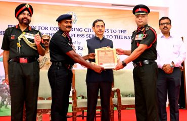 Thiru. R.N.Ravi, Hon'ble Governor of Tamil Nadu honoured the 16 Madras, 35 Field Regiment, Ordnance Depot Avadi and 65 Company Army Service Corps (Supply) Type 'D' with Unit Citations for their selfless service to the Nation at the commendation function and conferring citations to the Armed Forces at Raj Bhavan, Chennai on 25.07.2025. Lt.Gen. Karanbir Singh Brar, PVSM, AVSM, GOC, Dakshin Bharat Area, Chennai and other dignitaries were present.