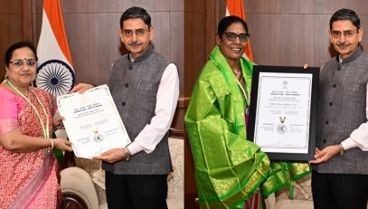 Thiru. R.N. Ravi, Hon'ble Governor of Tamil Nadu felicitated Dr. Revathy Parameswaran and Tmt. V. Vijayalakshmi, recipients of National Teachers Award for the year 2025 from Tamil Nadu, at Raj Bhavan, Chennai - 10.09.2025.