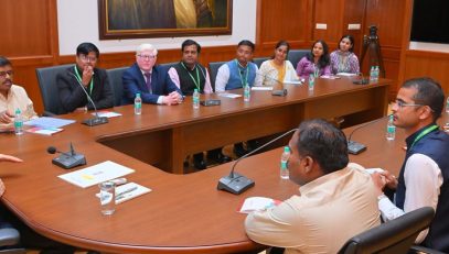 Thiru R.N. Ravi, Hon’ble Governor of Tamil Nadu, had a fruitful interaction with the Indian Information Service - Group ‘A’ Officer Trainees as a part of Bharat Darshan to Tamil Nadu at Raj Bhavan, Chennai - 18.09.2025.