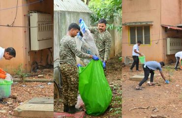 Raj Bhavan family carried out their monthly Mass Cleaning – Shramdaan, led by Thiru. R.N. Ravi, Hon'ble Governor of Tamil Nadu, joining the nationwide cleanliness drive Swachhata Hi Seva - 2025, at Raj Bhavan, Chennai - 02.10.2025.