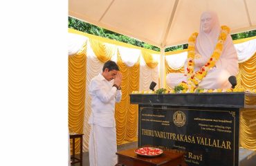 On the auspicious occasion of Swami Thiruvarutprakasa Vallalar’s 202nd Avatar Day, Thiru. R.N.Ravi, Hon'ble Governor of Tamil Nadu paid floral tribute to the statue of Thiruvarutprakasa Vallalar at Raj Bhavan, Chennai - 05.10.2025. Hon'ble Governor along with Vallalar devotees, paid floral tributes to Swami Vallalar at Raj Bhavan’s Vallalar Park.
