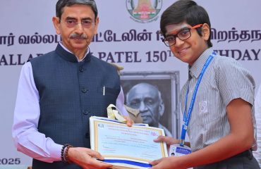 Thiru. R.N. Ravi, Hon'ble Governor of Tamil Nadu participated as chief guest and distributed prizes to the student winners of the Competition conducted by Sardar Vallabhbhai Patel Memorial Trust at the 150th Birthday Celebration of Sardar Vallabhbhai Patel at Raj Bhavan, Chennai - 31.10.2025. Thiru.P.S. Ramamohan Rao, Former Governor of Tamil Nadu, Thiru. N. Gopalaswamy, Former Chief Election Commissioner, Dr. N. R. Dave, Chairman, Sardar Vallabhbhai Patel Memorial Trust, Chennai, Thiru. K. N. Ramaswamy, Director, Bhavan’s Chennai Kendra and other dignitaries were present.