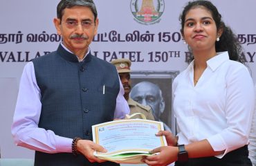 Thiru. R.N. Ravi, Hon'ble Governor of Tamil Nadu participated as chief guest and distributed prizes to the student winners of the Competition conducted by Sardar Vallabhbhai Patel Memorial Trust at the 150th Birthday Celebration of Sardar Vallabhbhai Patel at Raj Bhavan, Chennai - 31.10.2025. Thiru.P.S. Ramamohan Rao, Former Governor of Tamil Nadu, Thiru. N. Gopalaswamy, Former Chief Election Commissioner, Dr. N. R. Dave, Chairman, Sardar Vallabhbhai Patel Memorial Trust, Chennai, Thiru. K. N. Ramaswamy, Director, Bhavan’s Chennai Kendra and other dignitaries were present.