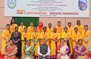 Thiru. R.N.Ravi, Hon’ble Governor of Tamil Nadu and Chancellor, Mother Teresa Women's University, Kodaikanal presented the medals and degrees to 8,143 students at 32nd Convocation of the Mother Teresa Women's University at Paavaiyar Arangam, Mother Teresa Women's University, Kodaikanal, Dindigul District - 06.11.2025. Prof.Geetanjali Dash, Vice-Chancellor, Berhampur University, Odisha, Dr. K.Kala, Vice-Chancellor, Mother Teresa Women's University and other dignitaries were present.