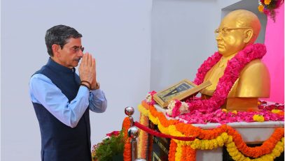 Thiru.R.N.Ravi, Hon’ble Governor of Tamil Nadu & Chancellor, Tamil Nadu Dr.Ambedkar Law University, paid floral tributes to the statue of Bharat Ratna Dr. B.R. Ambedkar and presided over the inaugural session of the one day consortium on 'Constitution Day Celebrations' at the function held at the University Auditorium, The Tamil Nadu Dr. Ambedkar Law University, Perungudi Campus, Chennai - 26.11.2025.