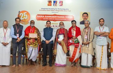 Thiru. R.N.Ravi, Hon'ble Governor of Tamil Nadu, presented 'Sankeerthana Kalanidhi Award' to Thiru. Yagyarama Sharma and 'Sankeerthana Choodamani Award' to Thiru. Cuddalore Gopi Bhagavathar for their distinguished contribution to Carnatic Music at the inaugural session of Silver Jubilee Celebration of Nama Sankeerthana Vizha-2025 organised by Sri Krishna Gana Sabha at Chennai - 28.11.2025.
