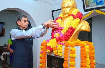 Thiru. R.N. Ravi, Hon'ble Governor of Tamil Nadu paid floral tributes to the statue of Mahakavi Subramania Bharathiar on the celebration of his 144th birth anniversary at Bharathiar Ninaivu Illam, Triplicane, Chennai - 11.12.2025.