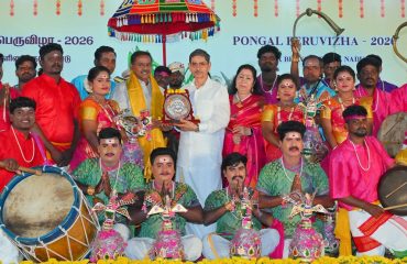 Thiru. R.N.Ravi, Hon'ble Governor of Tamil Nadu and Tmt.Laxmi Ravi, First Lady of Tamil Nadu along with the people from various walks of life and Lok Bhavan family witnessed the cultural performances on Traditional Folk arts of Tamil Nadu and felicitated the cultural artistes during Pongal Peruvizha-2026 Festival celebrations at Lok Bhavan, Chennai - 08.01.2026. Pongal Peruvizha – 2026 was celebrated at Lok Bhavan, Chennai, with festive spirit and cultural fervour, drawing participation from across sections of society, including farmers, fishers, weavers, Tamil scholars, spiritual leaders, youth, civil society members, and representatives of tribal communities. Traditional art forms, folk music, and dance echoed the joy of Pongal, the richness of our timeless Tamil traditions, and a collective heritage celebrated across generations.