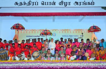 Thiru. R.N.Ravi, Hon'ble Governor of Tamil Nadu and Tmt.Laxmi Ravi, First Lady of Tamil Nadu along with the people from various walks of life and Lok Bhavan family witnessed the cultural performances on Traditional Folk arts of Tamil Nadu and felicitated the cultural artistes during Pongal Peruvizha-2026 Festival celebrations at Lok Bhavan, Chennai - 08.01.2026. Pongal Peruvizha – 2026 was celebrated at Lok Bhavan, Chennai, with festive spirit and cultural fervour, drawing participation from across sections of society, including farmers, fishers, weavers, Tamil scholars, spiritual leaders, youth, civil society members, and representatives of tribal communities. Traditional art forms, folk music, and dance echoed the joy of Pongal, the richness of our timeless Tamil traditions, and a collective heritage celebrated across generations.