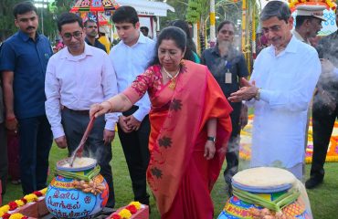 Thiru. R.N.Ravi, Hon'ble Governor of Tamil Nadu and Tmt.Laxmi Ravi, First Lady of Tamil Nadu along with the people from various walks of life and Lok Bhavan family celebrated Pongal Peruvizha-2026 Festival at Lok Bhavan, Chennai - 08.01.2026. Pongal Peruvizha – 2026 was celebrated at Lok Bhavan, Chennai, with festive spirit and cultural fervour, drawing participation from across sections of society, including farmers, fishers, weavers, Tamil scholars, spiritual leaders, youth, civil society members, and representatives of tribal communities. Traditional art forms, folk music, and dance echoed the joy of Pongal, the richness of our timeless Tamil traditions, and a collective heritage celebrated across generations.