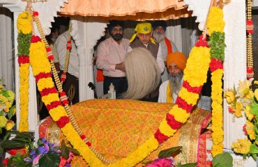 Thiru. R.N. Ravi, Hon'ble Governor of Tamil Nadu, joined devotees from across India in Kirtans and paid obeisance to Guru Nanak Dev Ji on the occasion of the Annual Sangam of Sri Guru Nanak Sat Sangh Sabha at Gurudwara Sri Guru Nanak Dham, Rameswaram, Ramanathapuram District- 15.01.2026.