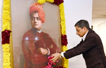 Thiru.R.N.Ravi, Hon’ble Governor of Tamil Nadu, paid floral tribute to Swami Vivekananda on the occasion of Swami Vivekananda birth anniversary at Podhigai Tamil Nadu House, New Delhi - 12.01.2026.