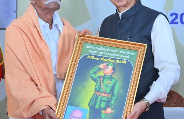 Thiru. R. N. Ravi, Hon’ble Governor of Tamil Nadu, along with INA veterans, freedom fighters, and members of INA families, participated in the Parakram Diwas celebrations marking the 129th Birth Anniversary of Netaji Subhas Chandra Bose, organised by the All India Azad Hind Fauj (IIL-INA-RJ) Association, Chennai. He felicitated the INA veterans and addressed the gathering. The function was held at Netaji Bhavan, Padiyanallur, Chennai - 23.01.2026.