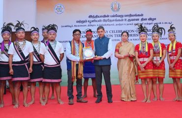 Thiru. R.N. Ravi, Hon'ble Governor of Tamil Nadu, felicitated the cultural artists who performed spectacular Mayur Holi Dance (Uttar Pradesh), Group Song Performance (Manipur), Wangala Dance (Meghalaya), Mamita Dance (Tripura) on the occasion of the Foundation Day Celebrations of various States and Union Territories of India (Manipur, Meghalaya, Tripura, Uttar Pradesh, Dadra & Nagar Haveli and Daman & Diu) held at Lok Bhavan, Chennai - 21.01.2026.