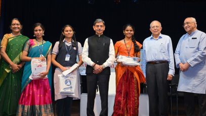 Thiru. R.N.Ravi, Hon'ble Governor of Tamil Nadu participated and felicitated the Student winners of the Kambaramayanam Oratorical statewide competition at the Kalvikoodangalil Kambar award function organised by Bharatiya Vidya Bhavan, Chennai Kendra held at Bhavan’s Pottipati Gnanamba Obul Reddy Auditorium, Mylapore, Chennai - 29.01.2026.
