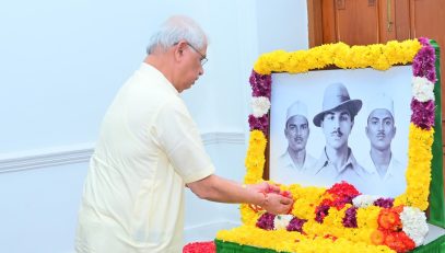 On the solemn occasion of Shaheed Diwas, Thiru. Rajendra Vishwanath Arlekar, Hon'ble Governor of Tamil Nadu, paid respectful tributes to the immortal martyrs Bhagat Singh, Shivaram Rajguru, and Sukhdev Thapar for their unparalleled courage, sacrifice, and unwavering commitment to the nation continue to inspire generations at Lok Bhavan, Chennai - 23.03.2026.