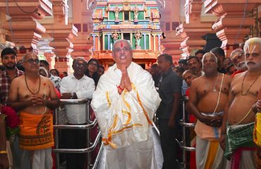 Hon’ble Governor of Tamil Nadu, Thiru Rajendra Vishwanath Arlekar, offered prayers to Lord Sri Anjaneya at the Nanganallur Anjaneyar Swamy Temple, Chennai, on the occasion of Tamil New Year. He prayed for the good health and well-being of the people, and for peace and prosperity in our State and the Nation- 14.04.2026.