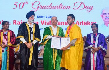 Thiru. Rajendra Vishwanath Arlekar, Hon'ble Governor of Tamil Nadu, participated as chief guest and presented the medals and certificates to the students at the 50th Graduation Day of Guru Nanak College at the function held at Shaheed Baba Deep Singh Auditorium, Guru Nanak College, Velachery, Chennai - 18.06.2026.