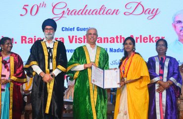 Thiru. Rajendra Vishwanath Arlekar, Hon'ble Governor of Tamil Nadu, participated as chief guest and presented the medals and certificates to the students at the 50th Graduation Day of Guru Nanak College at the function held at Shaheed Baba Deep Singh Auditorium, Guru Nanak College, Velachery, Chennai - 18.06.2026.
