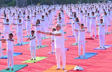 Thiru. Rajendra Vishwanath Arlekar, Hon’ble Governor of Tamil Nadu, along with over 1,500 students, participated in the 12th International Day of Yoga 2026 celebrations at the University Ground of Tamil Nadu Agricultural University, Coimbatore on 21.06.2026. The Hon’ble Governor practiced key yoga asanas along with the students and shared deeper insights into the importance of Yoga and its role in promoting holistic health and well-being.
