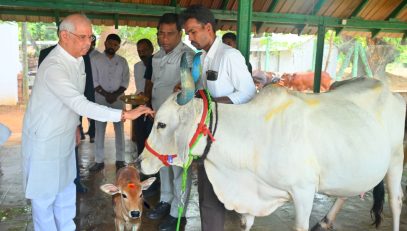 Thiru. Rajendra Vishwanath Arlekar, Hon'ble Governor of Tamil Nadu, visited the Goshala at Lok Bhavan and offered prayers there, in Chennai - 27.07.2026.