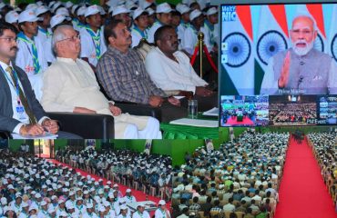 Thiru. Rajendra Vishwanath Arlekar, Hon’ble Governor of Tamil Nadu, participated at the launch of the “Nasha Mukt Yuva for Viksit Bharat Sankalp Abhiyan” along with My Bharat volunteers and students at Sri Sairam Engineering College, Chennai - 02.08.2026. The Hon’ble Prime Minister of India, Thiru. Narendra Modi, presided over the event virtually.