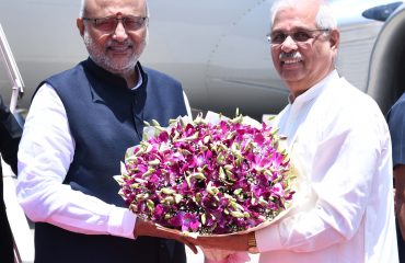 Thiru. C. P. Radhakrishnan, Hon’ble Vice-President of India, was warmly received by Thiru. Rajendra Vishwanath Arlekar, Hon’ble Governor of Tamil Nadu, upon his arrival at Chennai Airport - 16.08.2026.