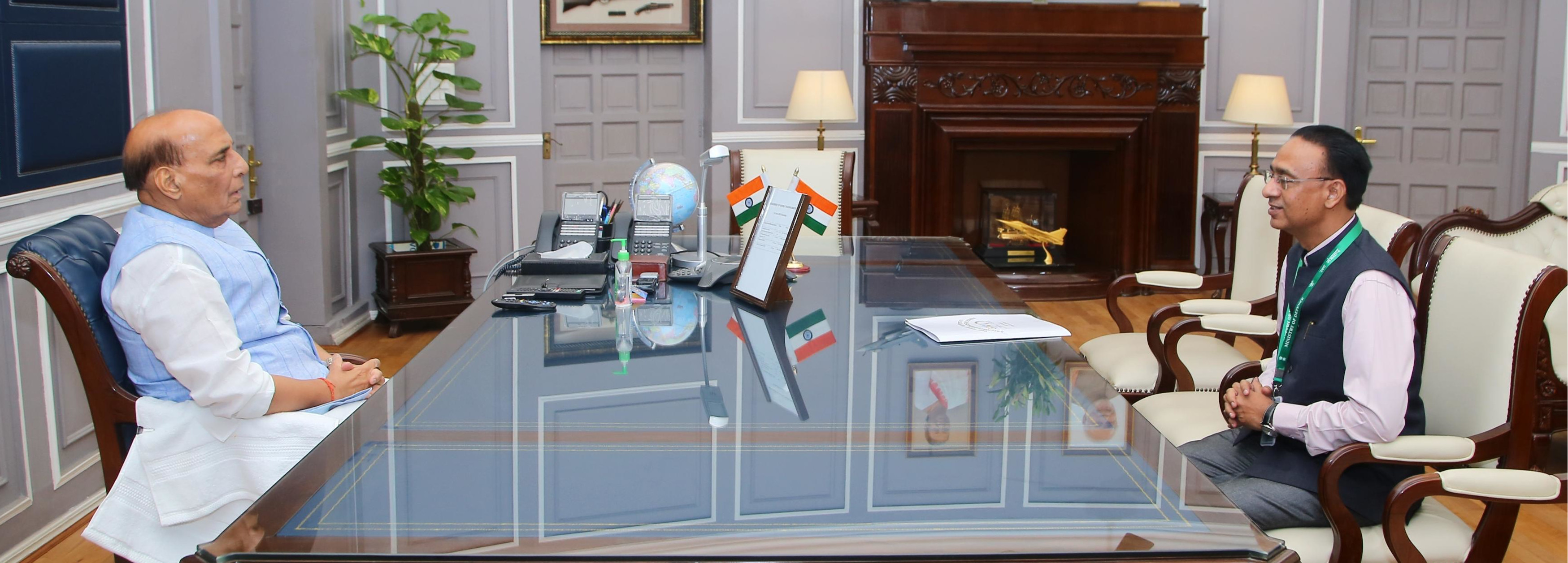 Director General, Shri S N Gupta paid a courtesy call on Hon