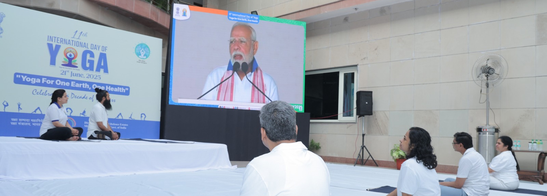 महानिदेशालय रक्षा सम्पदा में विशाखापत्तनम से माननीय प्रधानमंत्री के संबोधन के लाइव प्रसारण के साथ 11वां अंतर्राष्ट्रीय योग दिवस 2025 को मनाते हुए
