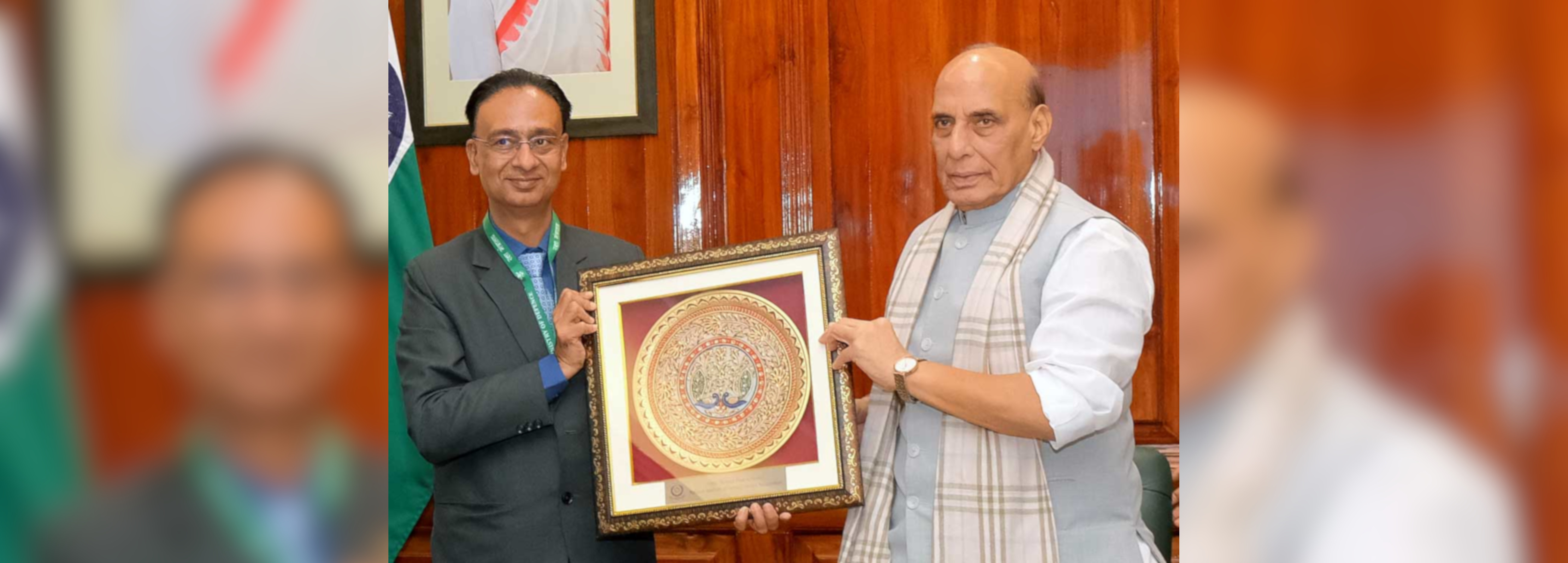 भारतीय रक्षा सम्पदा सेवा के अधिकारियों /प्रशिक्षु अधिकारियों की भारत के माननीय रक्षा मंत्री, श्री राजनाथ सिंह से शुभेच्छा मुलाकात