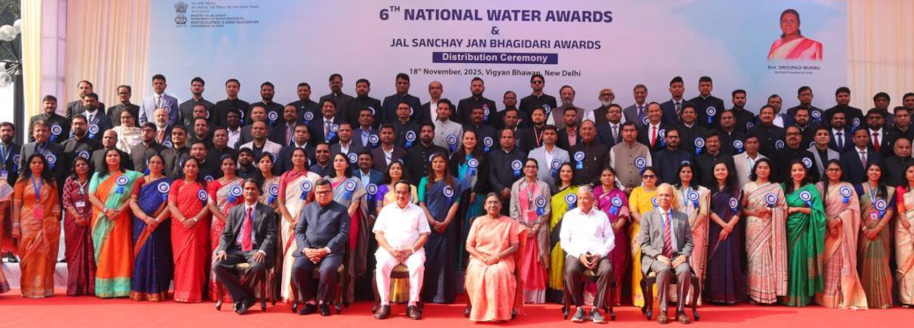 Group photograph of the awardees at the 6th National Water Awards and Jal Sanchay Jan Bhagidari (JSJB) Awards, held on 18 November 2025