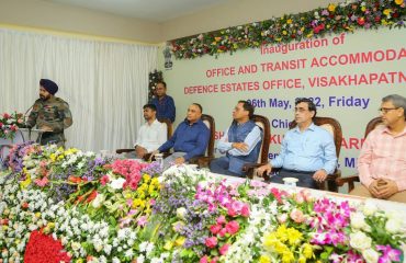 Dignitaries on dais