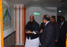 Shri Rajnath Singh, Hon'ble Defence Minister visiting Centre of Excellence Land Survey, National Institute of Defence Estates Management, Delhi Cantt;?>