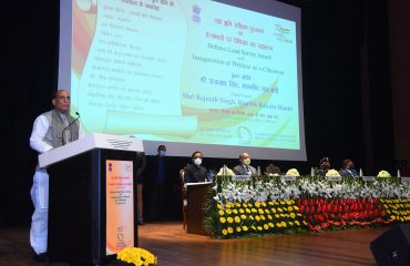 माननीय रक्षा मंत्री श्री राजनाथ सिंह द्वारा 10-02-2022 को रक्षा भूमि सर्वेक्षण पुरस्कार एवं ई-छावनी पर वेबिनार का उद्घाटन के अवसर पर दर्शकों को सम्बोधन