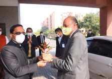 Dr Ajay Kumar, the then Defence Secretary being welcomed by Shri Ajay Kumar Sharma, the then Director General Defence Estates.;?>