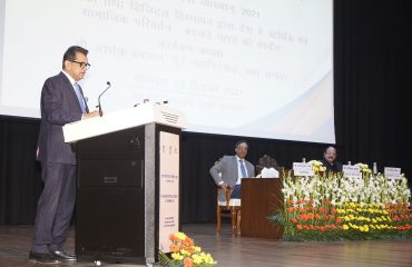 छठे रक्षा संपदा दिवस व्याख्यान के दौरान मुख्य अतिथि श्री अमिताभ कांत, सीईओ, नीति आयोग